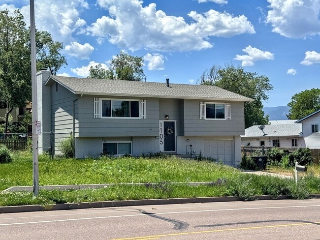 1105 Mt View Ln in Colorado Springs, CO - Building Photo - Building Photo