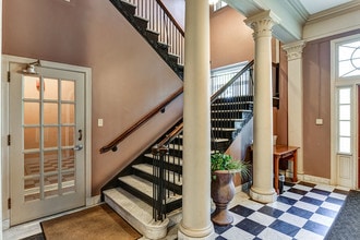 Coventry House in Tiffin, OH - Foto de edificio - Building Photo