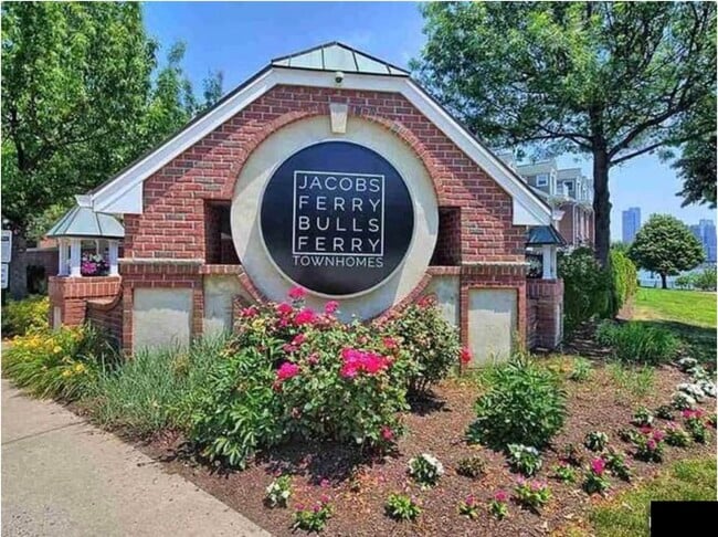 property at 320 Midland Ct