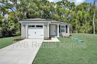 1735 Sycamore St in Jacksonville, FL - Building Photo
