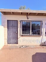 232 W Flores St in Tucson, AZ - Building Photo