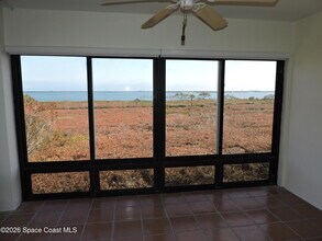 6240 E Mirror Lake Dr in Sebastian, FL - Building Photo - Building Photo