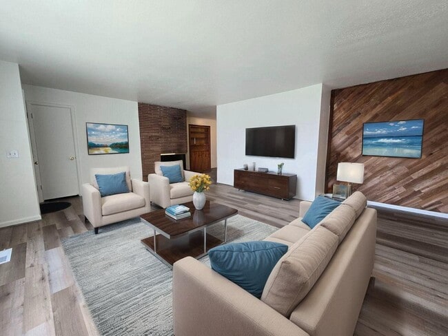 property at 1800 NW Lynwood St