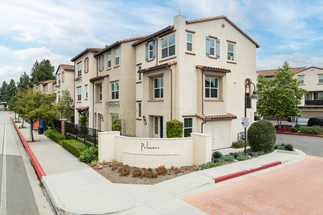 Palmera in Baldwin Park, CA - Foto de edificio - Primary Photo