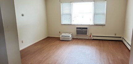 10 Highland Ave, Unit 6 in Lebanon, OH - Foto de edificio - Building Photo