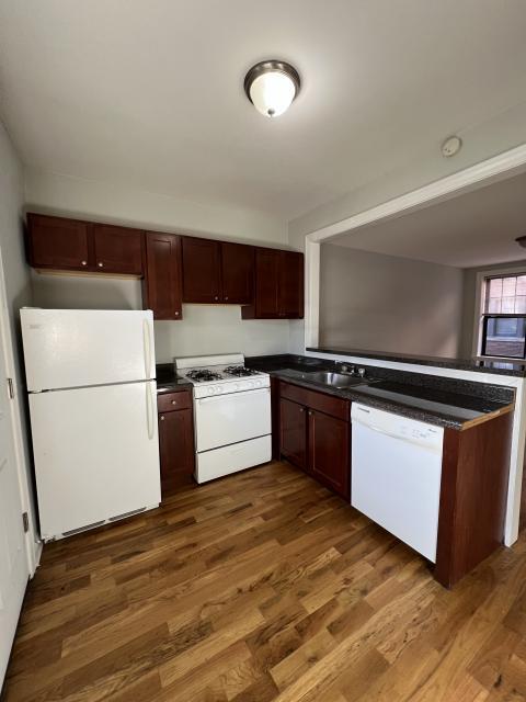 property at 4411 N Wolcott Ave