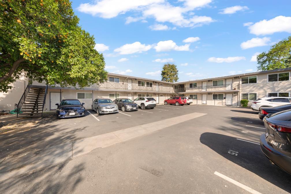 311 7th St in Davis, CA - Building Photo