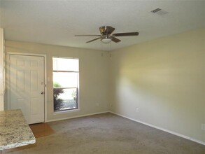 713 Pleasant Manor Ave in Burleson, TX - Building Photo - Building Photo