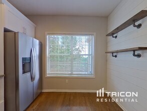 210 Boca Ciega Ct in Alpharetta, GA - Building Photo - Building Photo