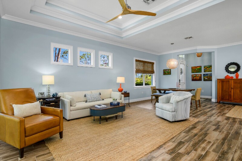 7193 Dominica Dr in Naples, FL - Building Photo