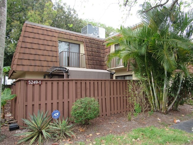 property at 5249 Cedarbend Dr