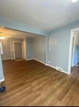 206 Hillcrest Dr in Warrensburg, MO - Building Photo - Building Photo