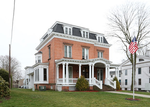 175 Broadway in Norwich, CT - Building Photo - Building Photo