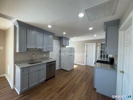 96 Fulton St in New Britain, CT - Building Photo