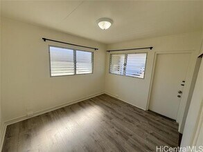 741 Hoawa St in Honolulu, HI - Foto de edificio - Building Photo