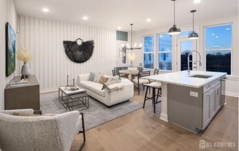 1105 Greenwich Dr in West Windsor, NJ - Building Photo - Building Photo