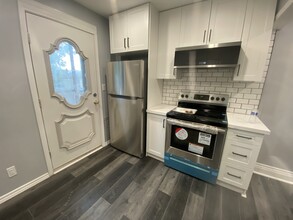 20 St Matthews Ave in Hamilton, ON - Building Photo - Building Photo