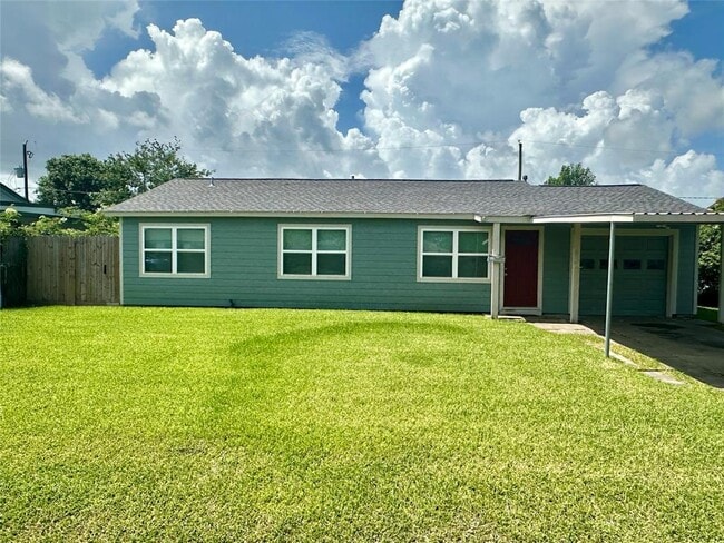 2310 Kingsdale Dr