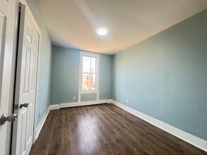 224 Old Bergen Rd, Unit 3 in Jersey City, NJ - Building Photo - Building Photo