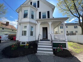 28 Adams St, Unit 1 in Waltham, MA - Building Photo