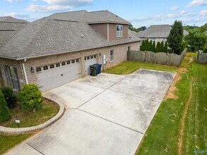 127 Sage Oak Ln in Madison, AL - Foto de edificio - Building Photo