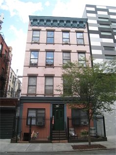 301 E 103rd St in New York, NY - Foto de edificio