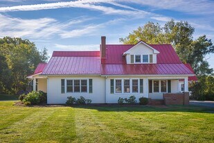 1310 N Main St in Blacksburg, VA - Building Photo