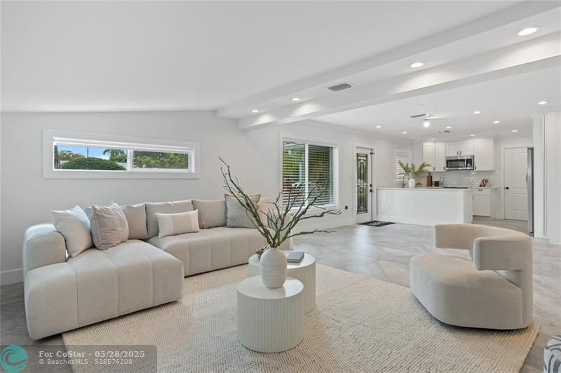 4401 NE 13th Terrace in Oakland Park, FL - Building Photo