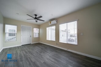 2440 1/2 Fairmount St in Los Angeles, CA - Building Photo - Building Photo