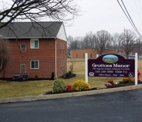 Grottoes Apartments in Grottoes, VA - Foto de edificio