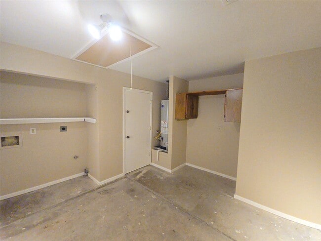 property at 11130 Thunderhaven Dr