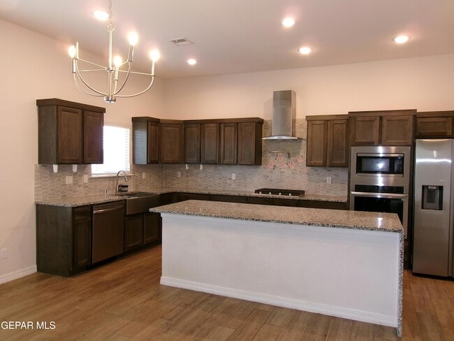 11361 Hidalgo Dr in Socorro, TX - Foto de edificio - Building Photo