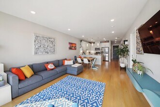 306 New York Ave in Union City, NJ - Building Photo - Building Photo