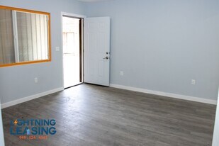 3925 Gibraltar Ave in Los Angeles, CA - Building Photo