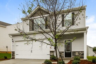 8058 Moose Crk Dr in Charlotte, NC - Building Photo - Building Photo