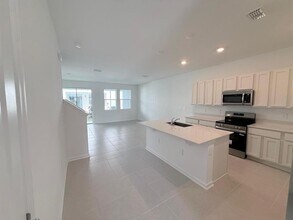 2665 Bevel Ln in Davenport, FL - Building Photo - Building Photo