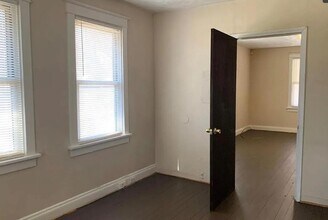 2140 Rosebud Ave in St. Louis, MO - Building Photo - Building Photo