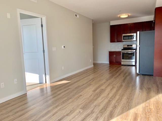 614 Shippan Ave-Unit -310 in Stamford, CT - Building Photo - Building Photo