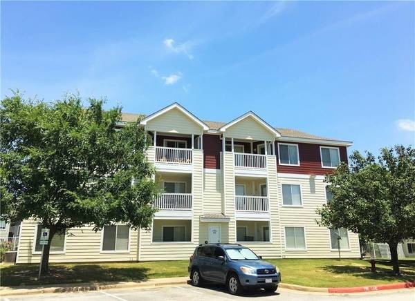 521 Southwest Pkwy-Unit -104 in College Station, TX - Building Photo