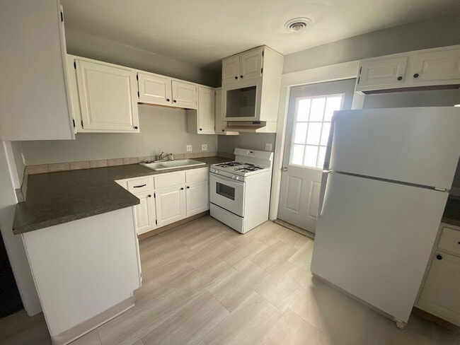 property at 1026 W Locust St