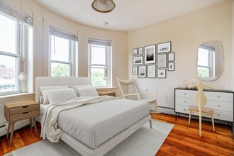 882 Huntington Ave, Unit 4 in Boston, MA - Building Photo - Building Photo