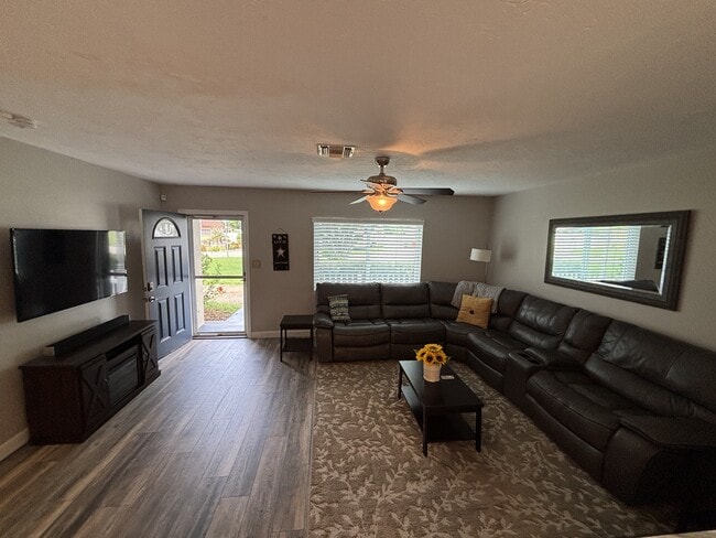 11253 109th Ln N in Largo, FL - Building Photo - Building Photo
