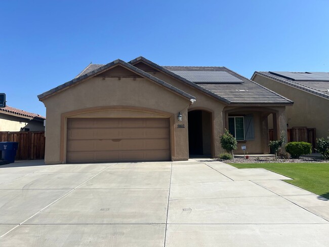 property at 9802 Buckhorn Peak Dr