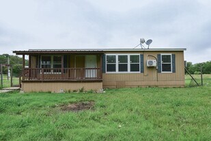 550 Quail Run Cir in Quinlan, TX - Building Photo