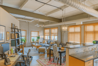 1116 S Washington Ave in Lansing, MI - Building Photo - Building Photo