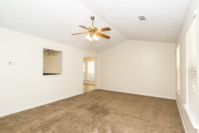 43 Roxbury Ln in Newnan, GA - Building Photo - Building Photo