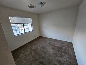 604 W Perdew Ave in Ridgecrest, CA - Building Photo - Building Photo