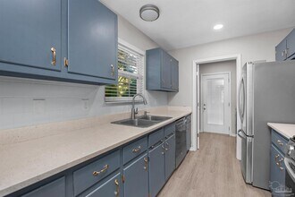 1010 W Lloyd St in Pensacola, FL - Building Photo - Building Photo
