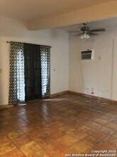 4715 Howard St in San Antonio, TX - Building Photo - Building Photo