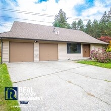 620 Lana Lee Ct SE in Olympia, WA - Building Photo - Building Photo